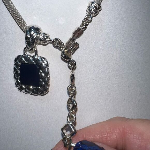 Silver Tone and Deep Navy Chunky Pendant Hook Closure Mesh Necklace - Picture 7 of 9